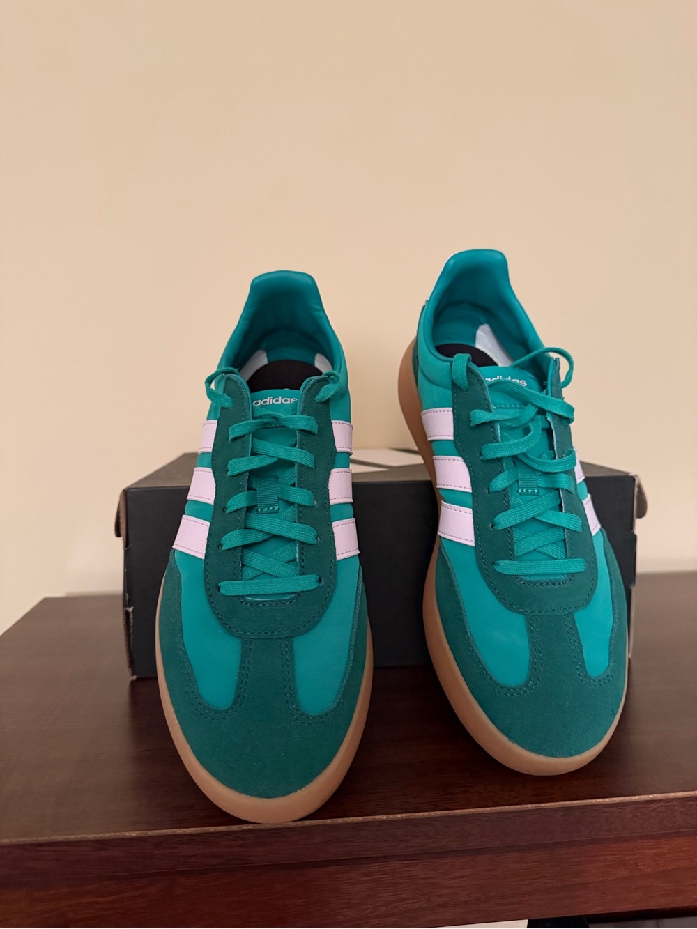 Adidas Barreda Decode green sneakers